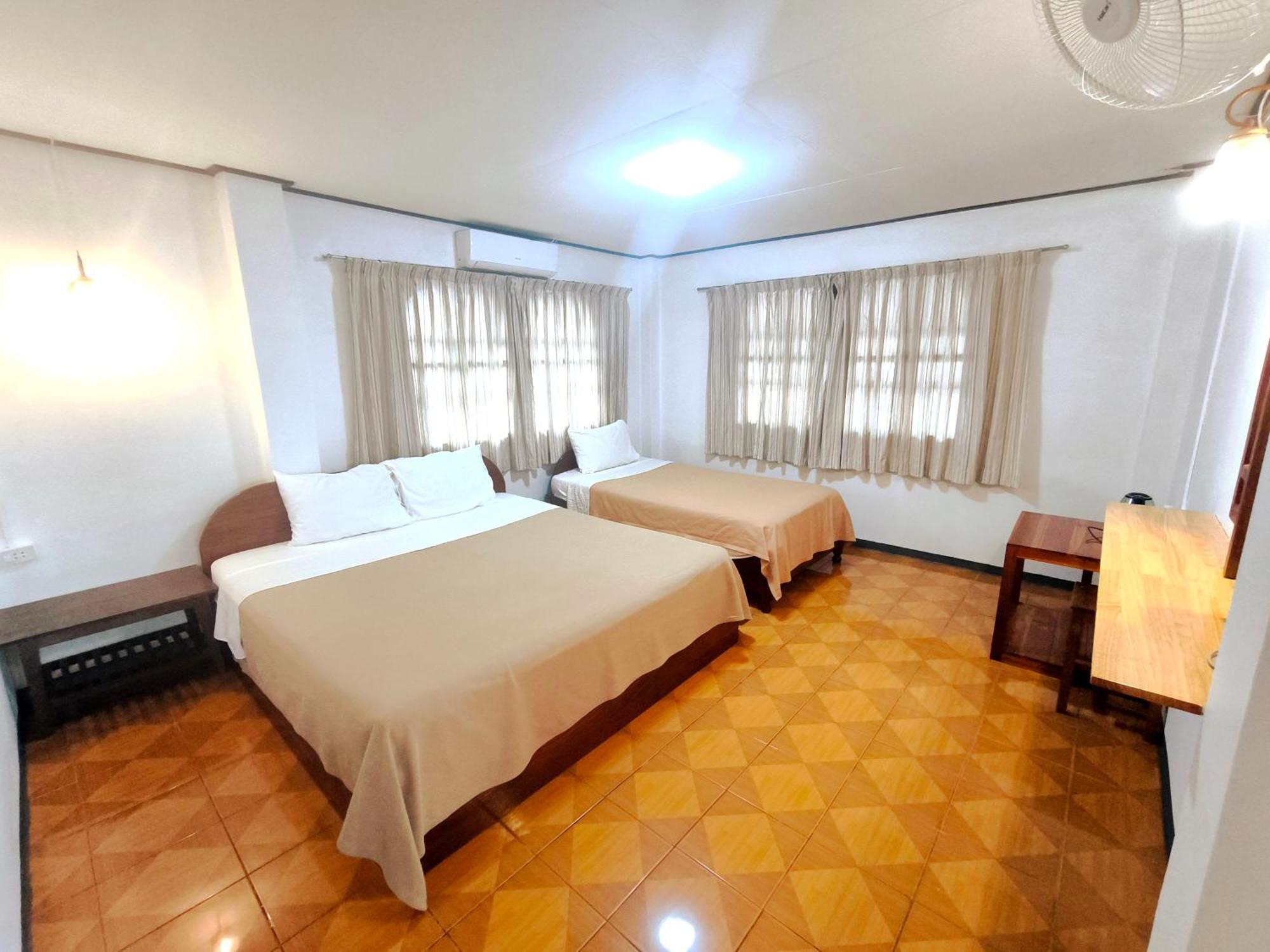Sabaydee Guesthouse Ban Houayxay Zimmer foto